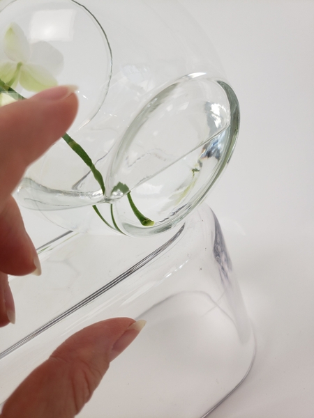 Making sure the bottom end of the stem is kicking against the small round dent at the bottom Making sure the bottom end of the stem is kicking against the small round dent at the bottom