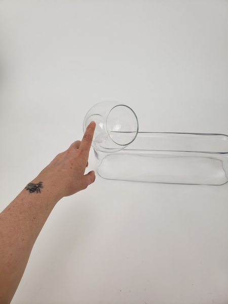Tap it with your finger so that it moves Tap it with your finger so that it moves