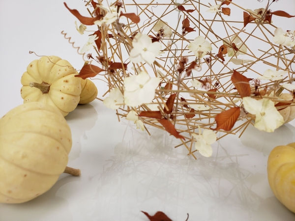 Fall floral styling that is sustainable and zero waste Fall floral styling that is sustainable and zero waste