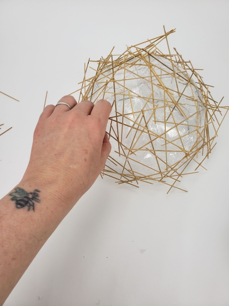 Wiggle the reed bits to make sure they are all secure Wiggle the reed bits to make sure they are all secure